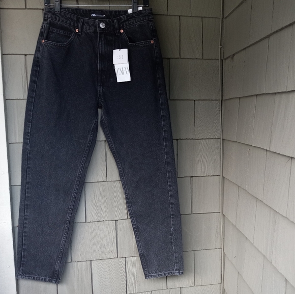 High Rise Mom Jeans - Picture 2 of 8